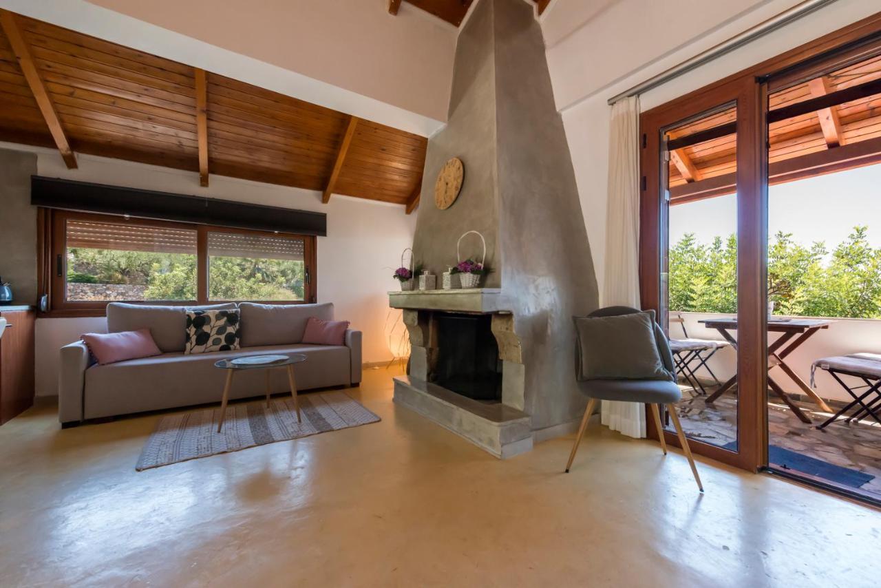 Seaside Heaven - Sunset Views Close To The Beach Apartment Kalamata Exterior photo